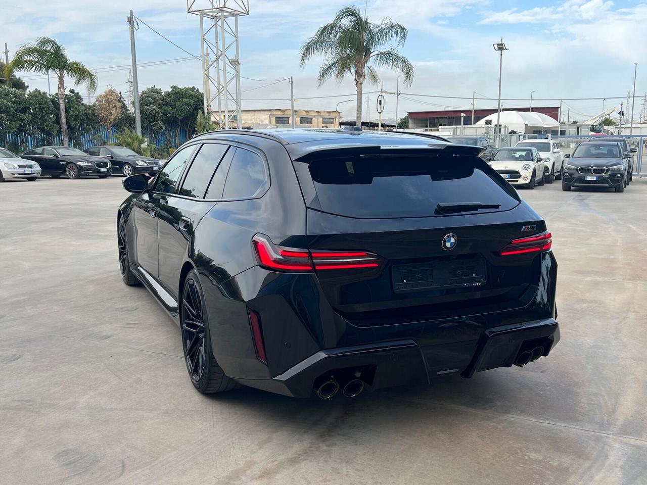 BMW M5 touring 727cv possibilità noleggio no scoring