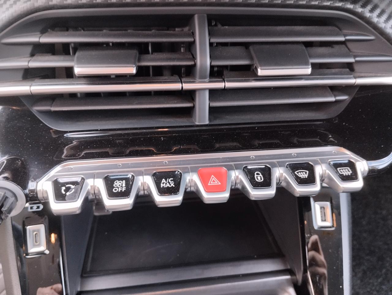 Peugeot 208 motore elettrico 136 CV 5 porte E-Style