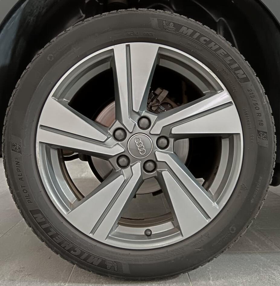 Audi Q2 30 TDI S line Edition