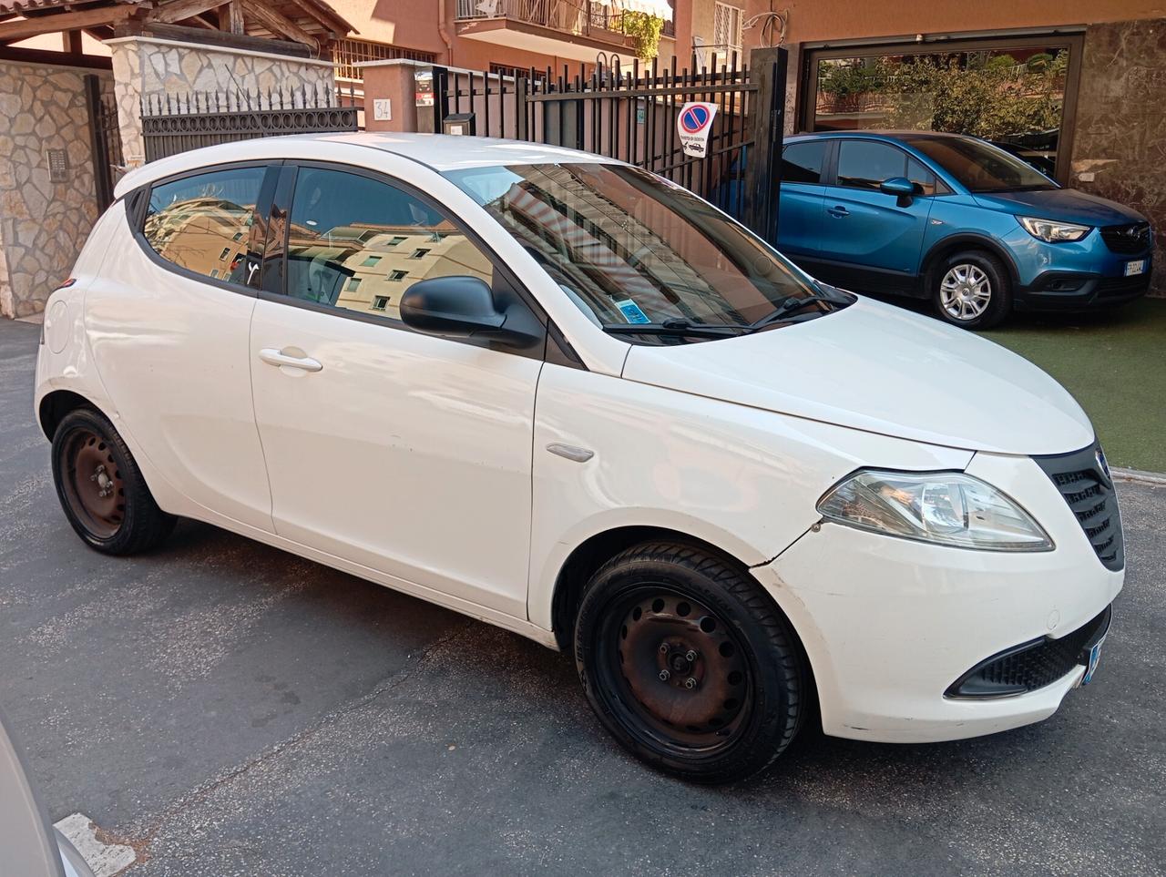 Lancia Ypsilon 1.2 Gold