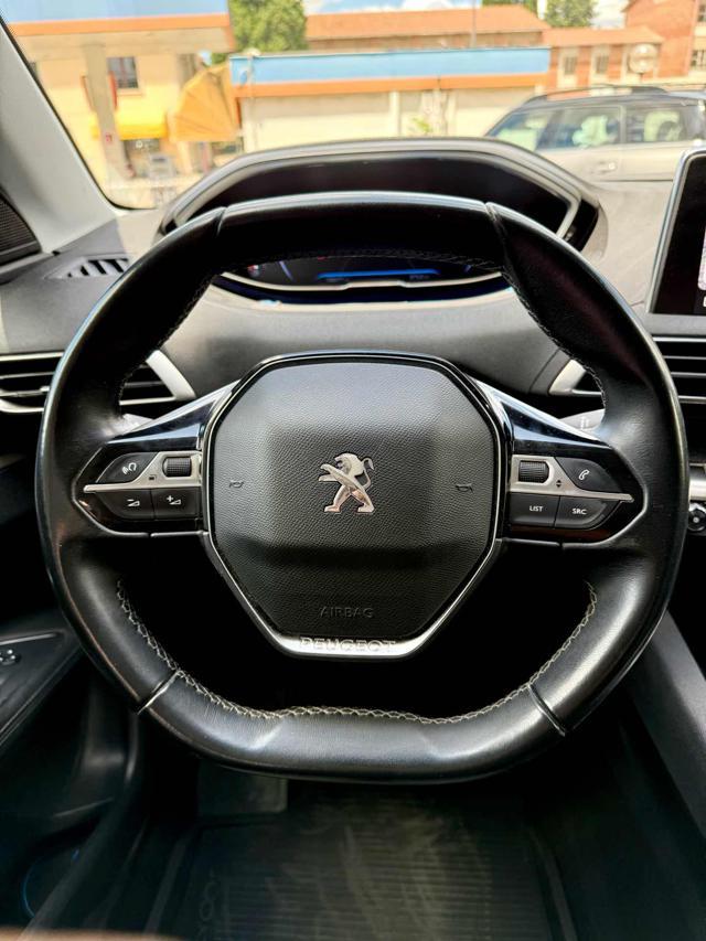 PEUGEOT 3008 BlueHDi 130 S&S Allure
