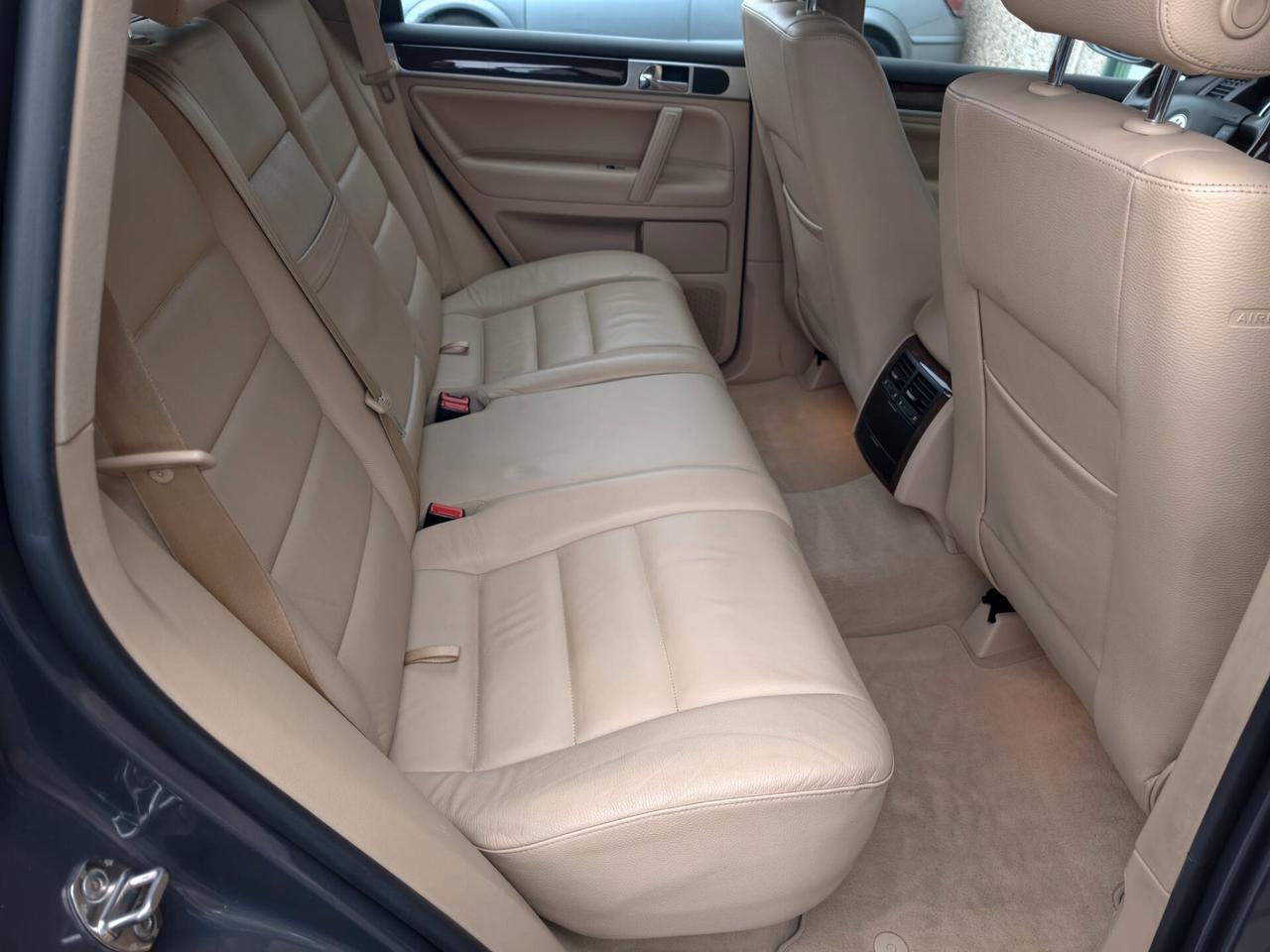 Volkswagen Touareg 3.0 TDI UNIPRO PERFETTO 2007