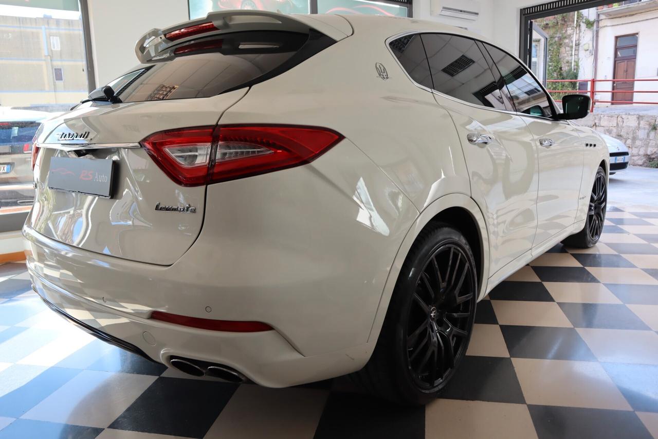 Maserati Levante V6 430 CV S AWD Gransport