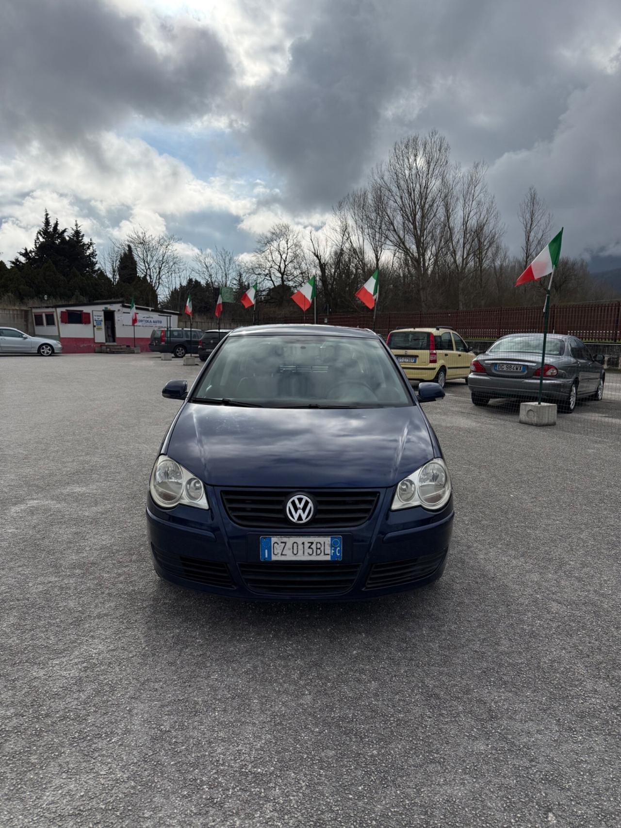 Volkswagen Polo 1.4/80CV TDI 5p. Sportline