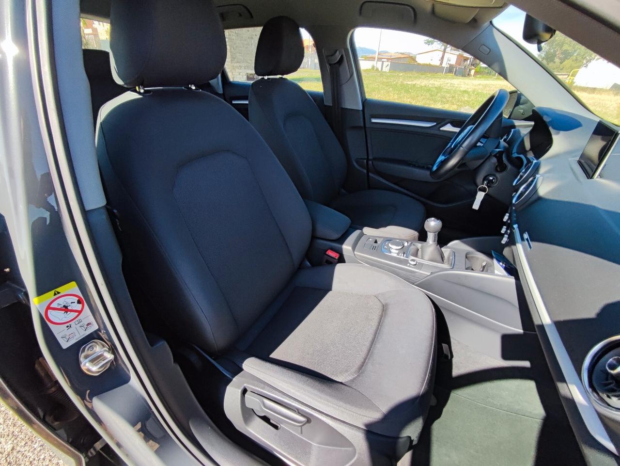 Audi A3 SPB 30 TFSI Business