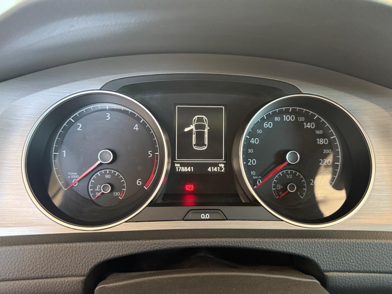 Solo da QUALITYCARS PESCARA Volkswagen Golf 1.6 TDI 110 CV 5p. Comfortline BlueMotion Tchnology mantenuta in buone condizioni, pronta all’uso! Auto da veri internditori!!!!!!