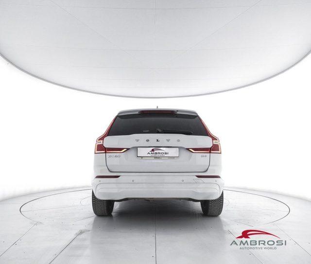 VOLVO XC60 2.0 b4 Momentum Pro auto - PER OPERATORI DEL SETTO