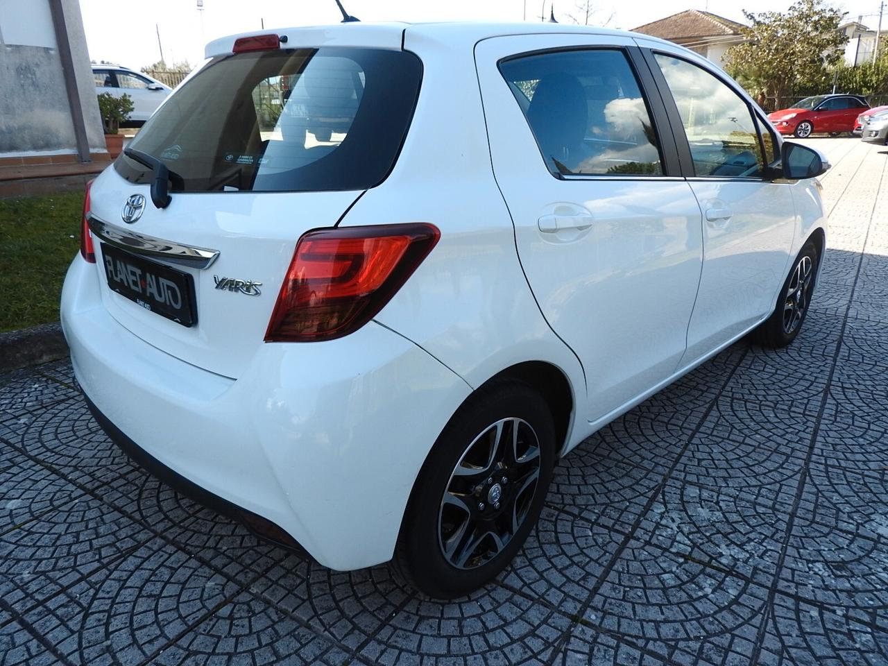 Toyota Yaris 1.0 5 porte Lounge NEOP.