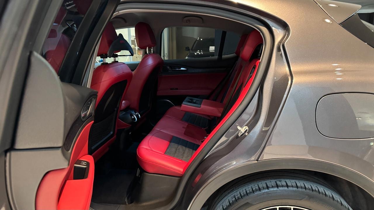 Alfa Romeo Stelvio 2.2 190CV RWD - 2021