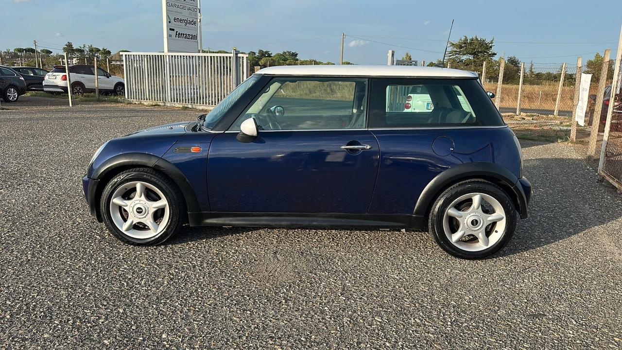 Mini s serie 1.4 tdi(motore toyota)one d de luxe