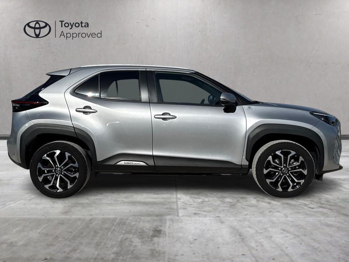 TOYOTA Yaris Cross 2021 - Yaris Cross 1.5h Trend fwd 116cv e-cvt