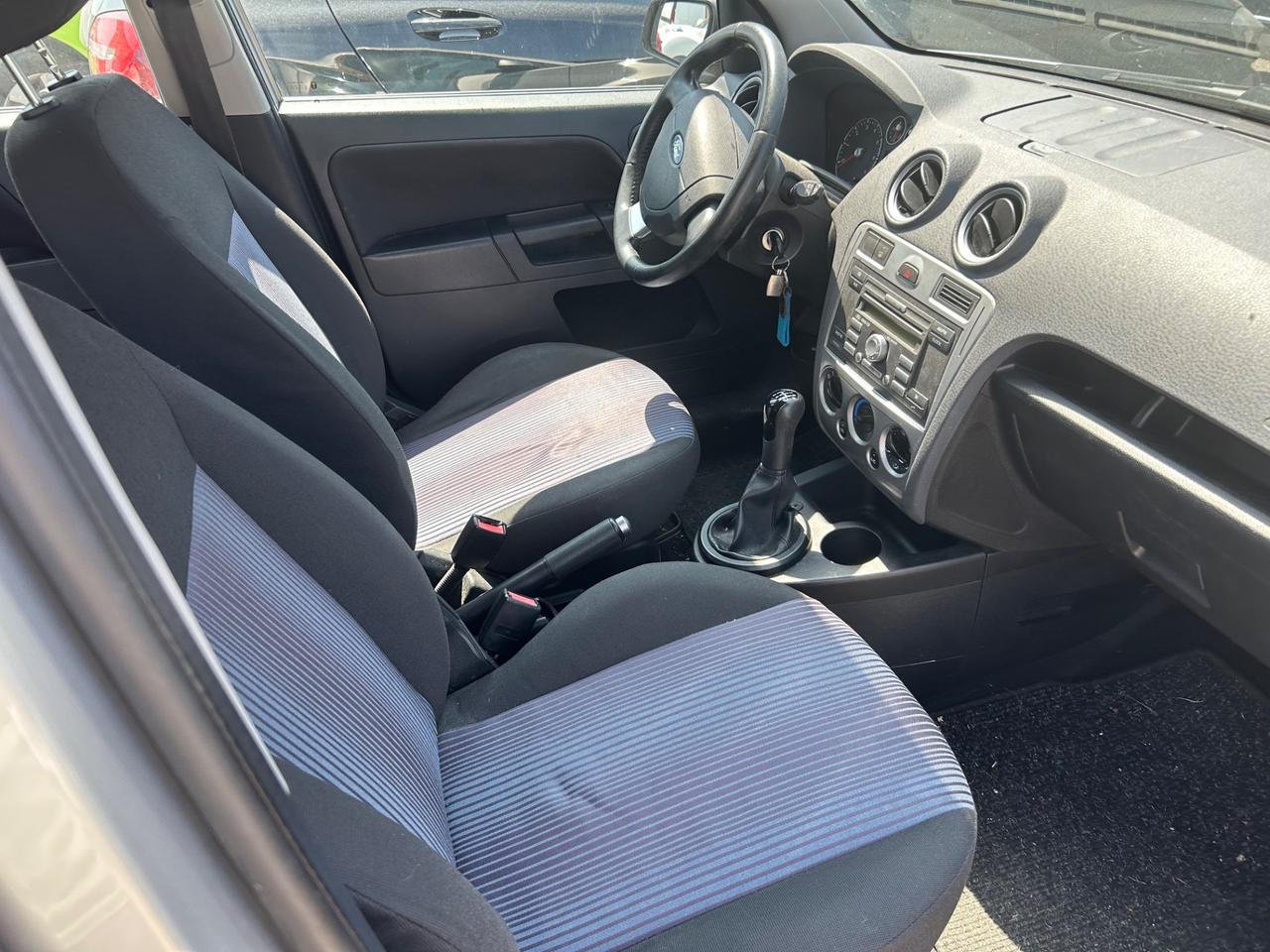 Ford Fusion UAV 1.4 16V 5p.