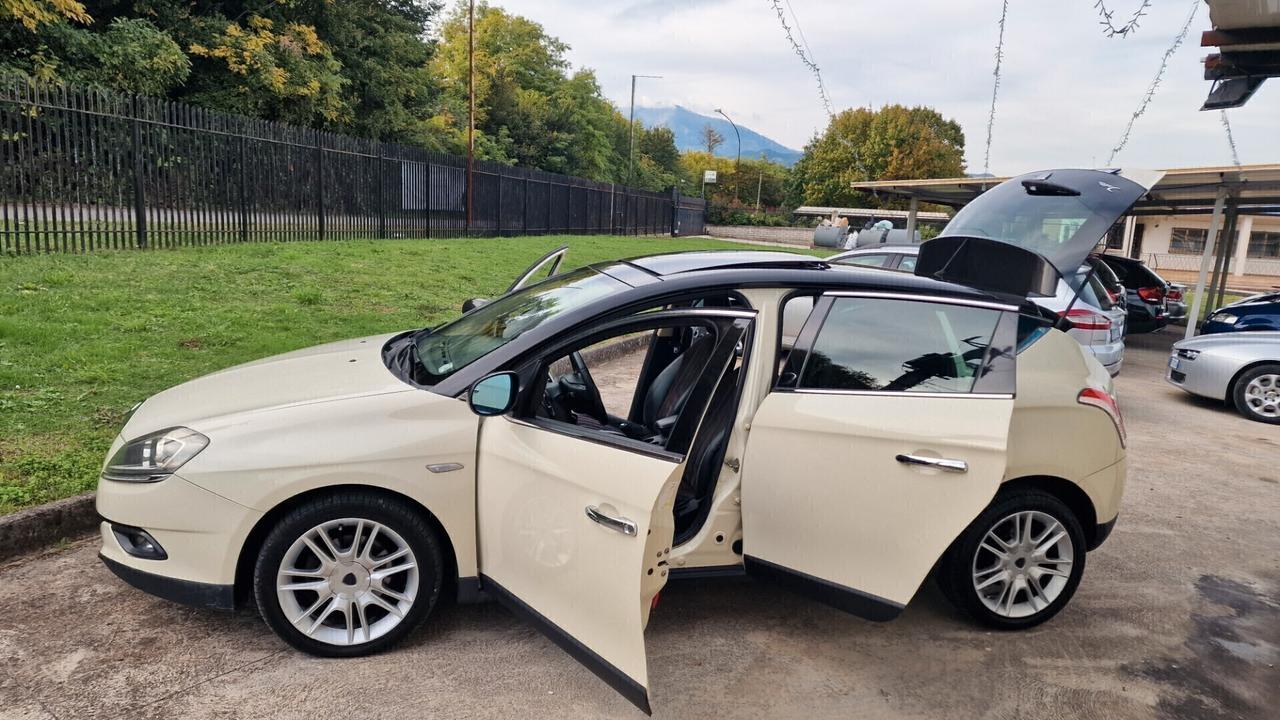 Lancia Delta 1.6 MJT Platino "TETTO APRIBILE"