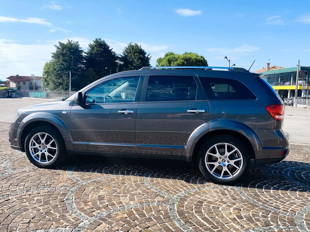 Fiat Freemont 2.0 Multijet 170 CV Black Code