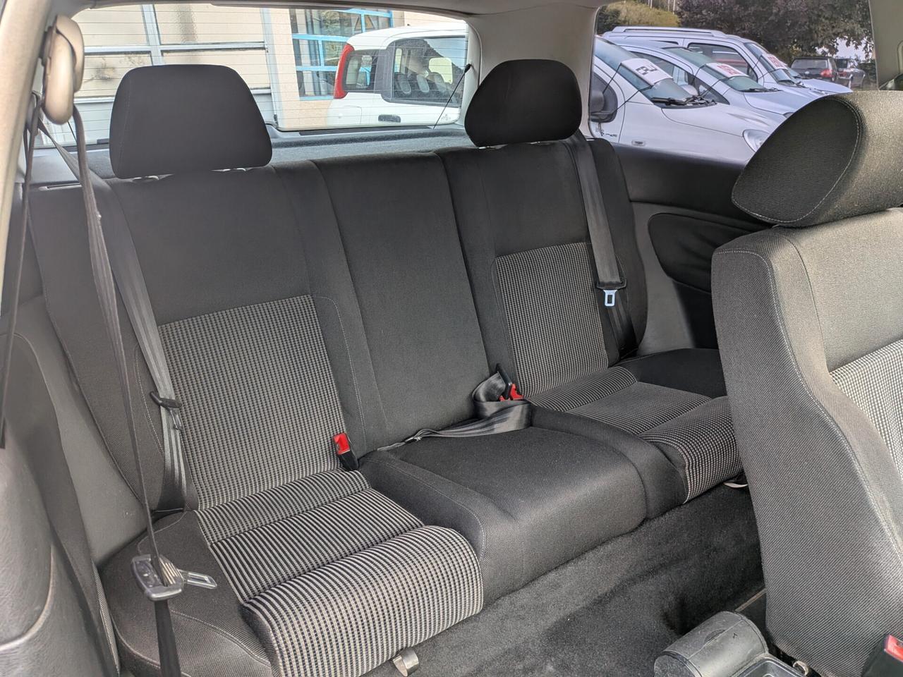 VW GOLF IV 1.8 20V T 180CV 3p. GTI