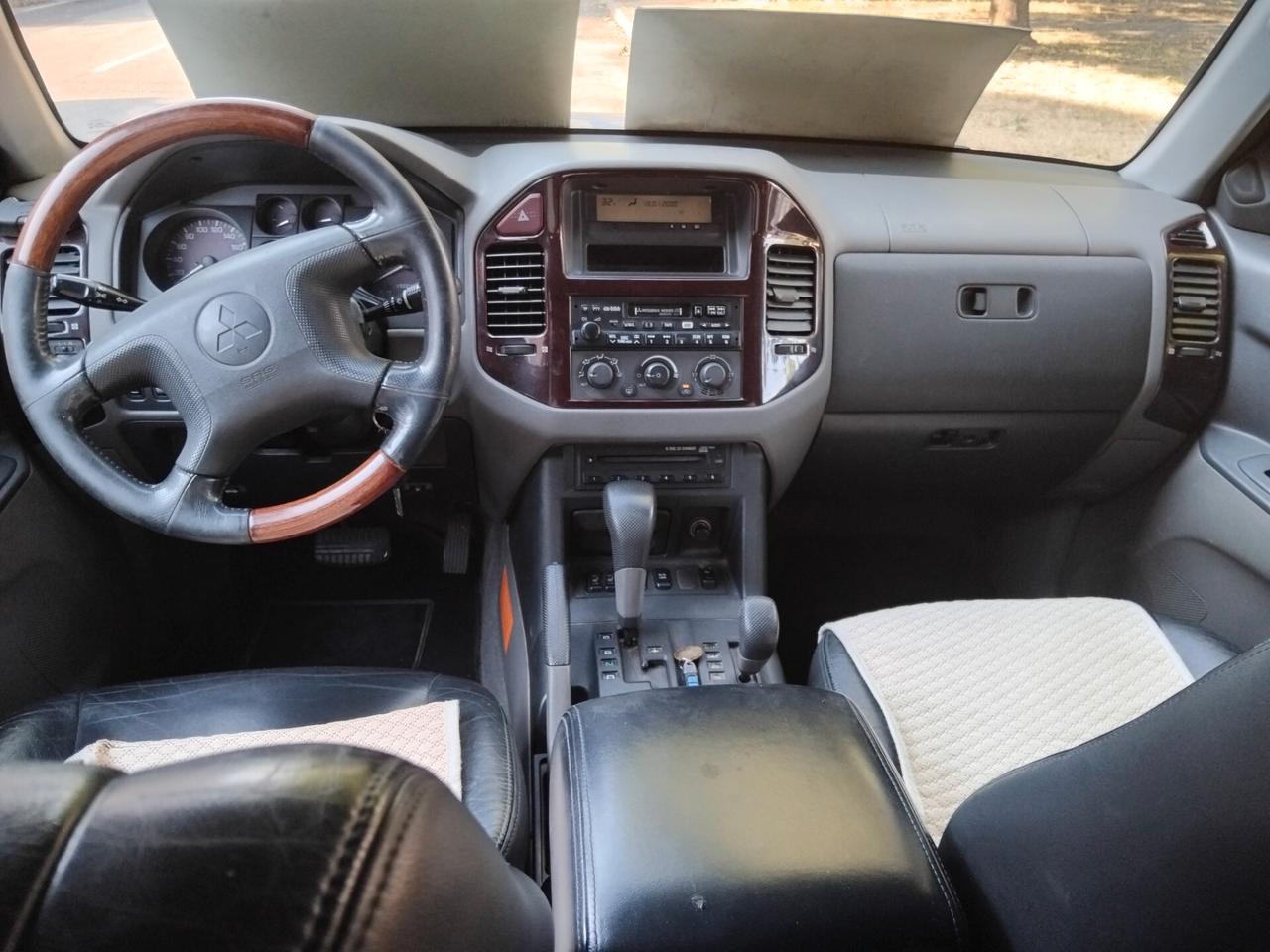 Mitsubishi Pajero 3.2 16V DI-D 7POSTI. GLS2 CAMBIO AUTOMATICO