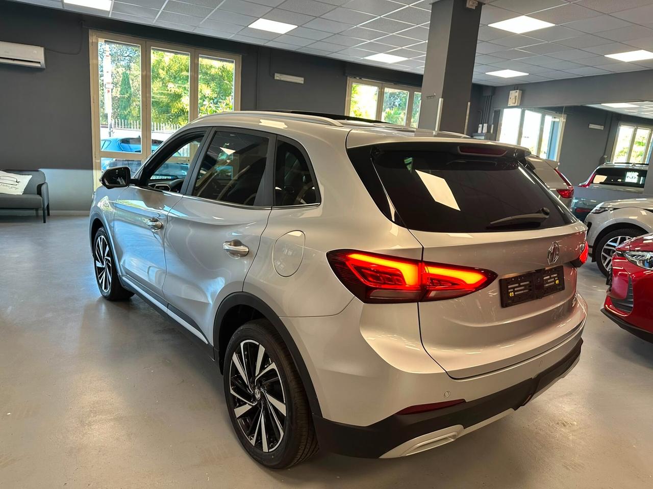 Mg ZS 1.5 Hybrid+ Luxury+TETTO APRIBILE