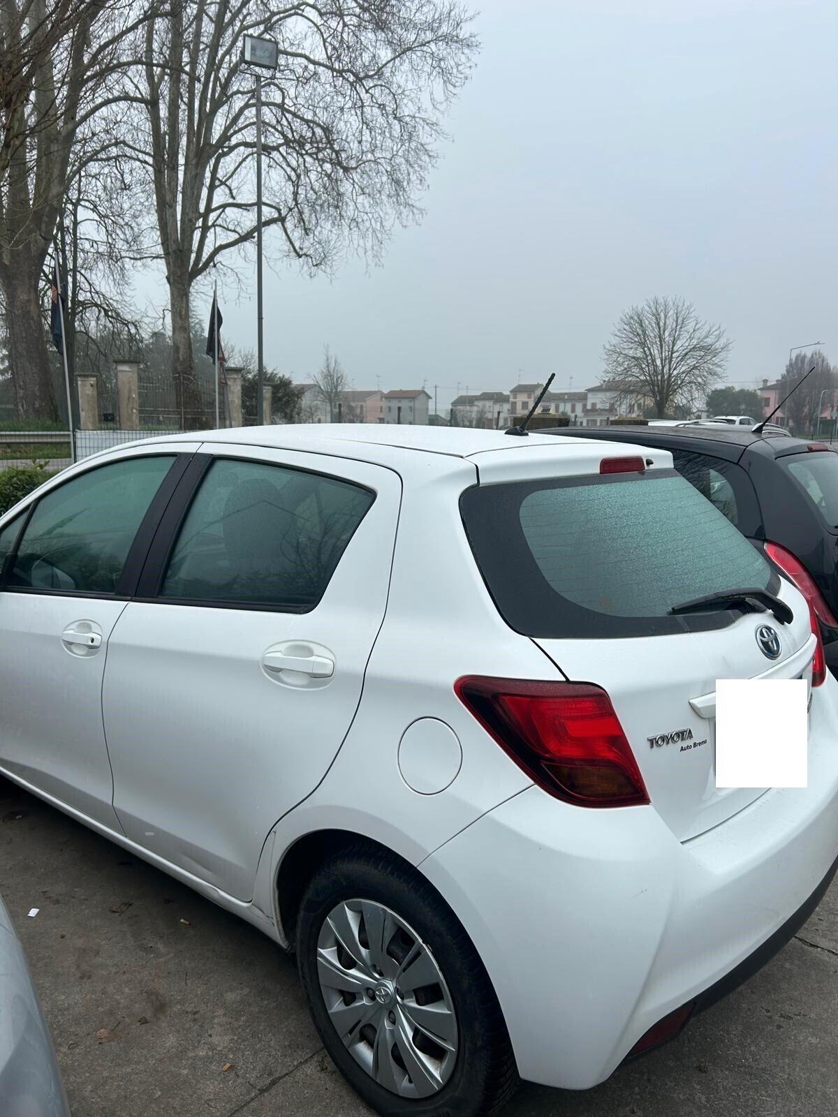 Toyota Yaris 1.5 Hybrid 5 porte Cool OK NEO PATENTATI