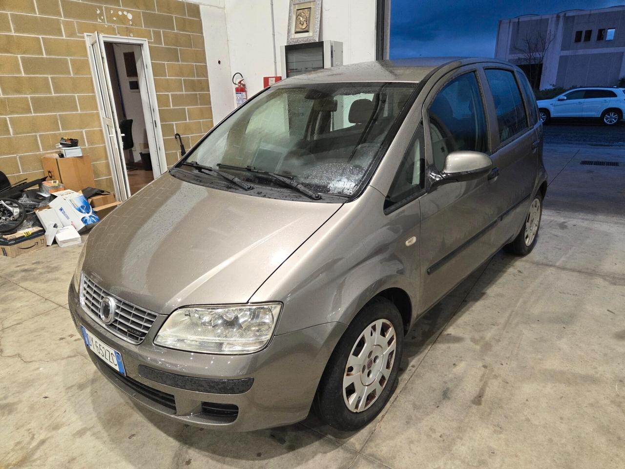 Fiat Idea 1.3 Multijet 16V 90 CV BlackStar