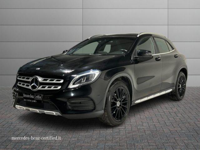 MERCEDES-BENZ GLA 200 d Auto 4Matic Premium Navi Tetto