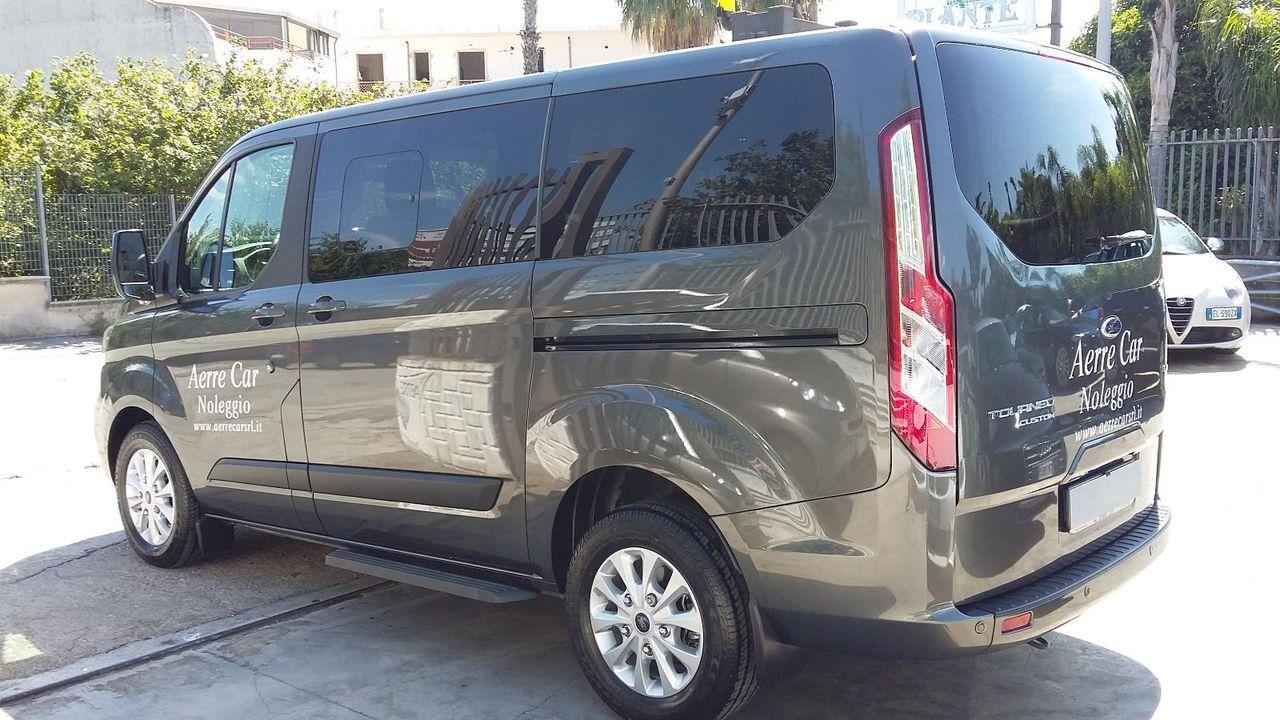 Ford Tourneo Custom Shuttle !!!! SOLO noleggio breve-medio termine