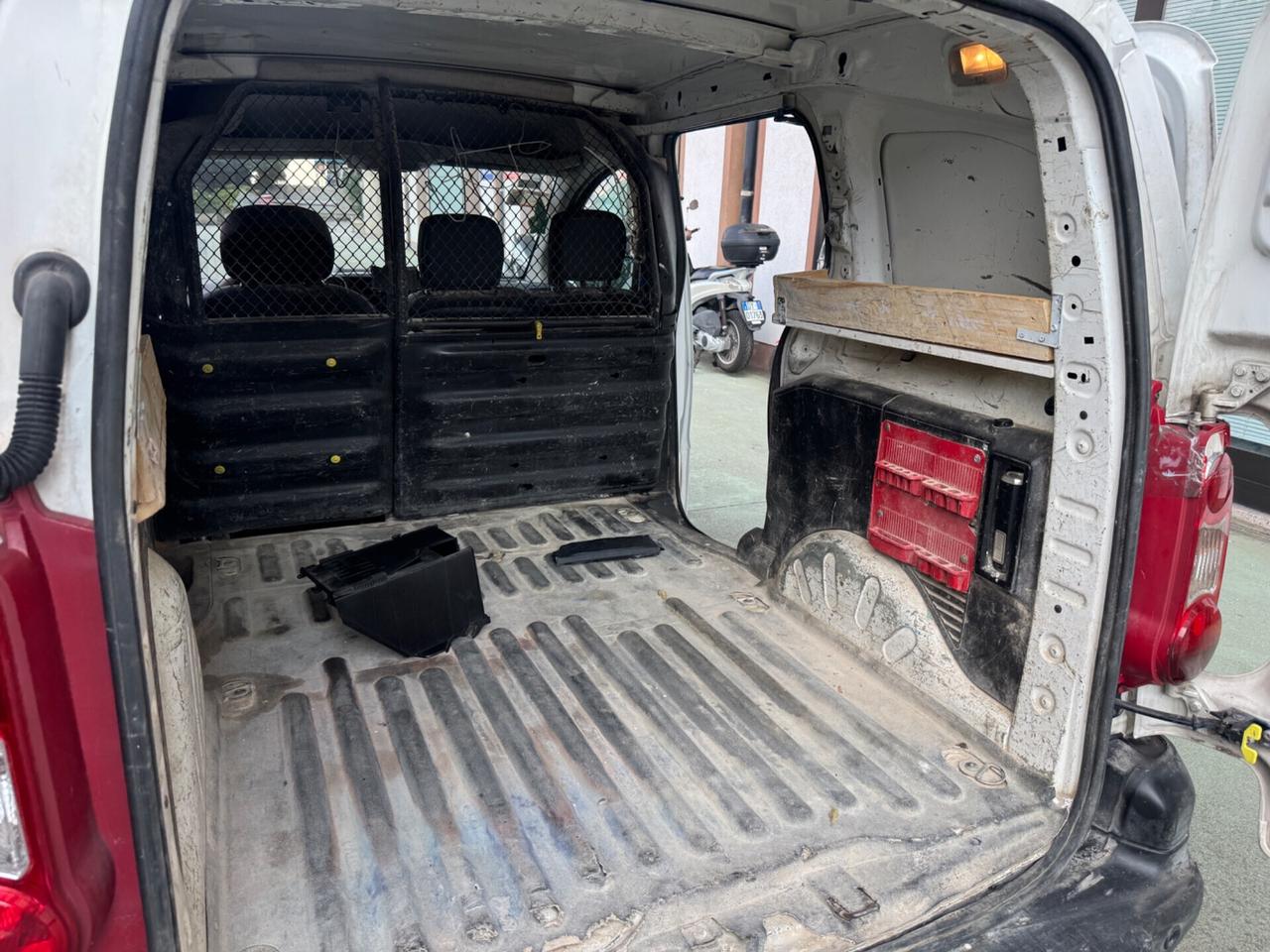 Citroen Berlingo 1.6 HDi FURGONE 3 POSTI 2010