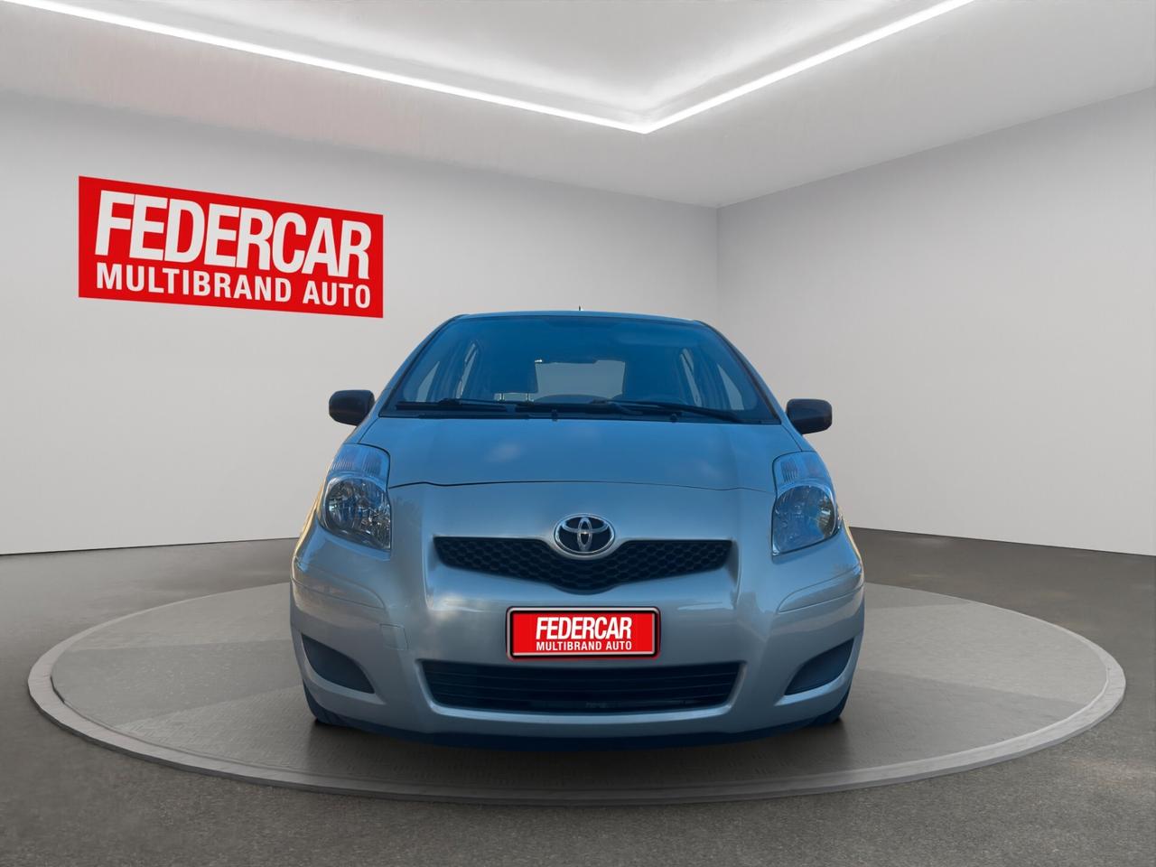 Toyota Yaris 1.0 5 porte Now