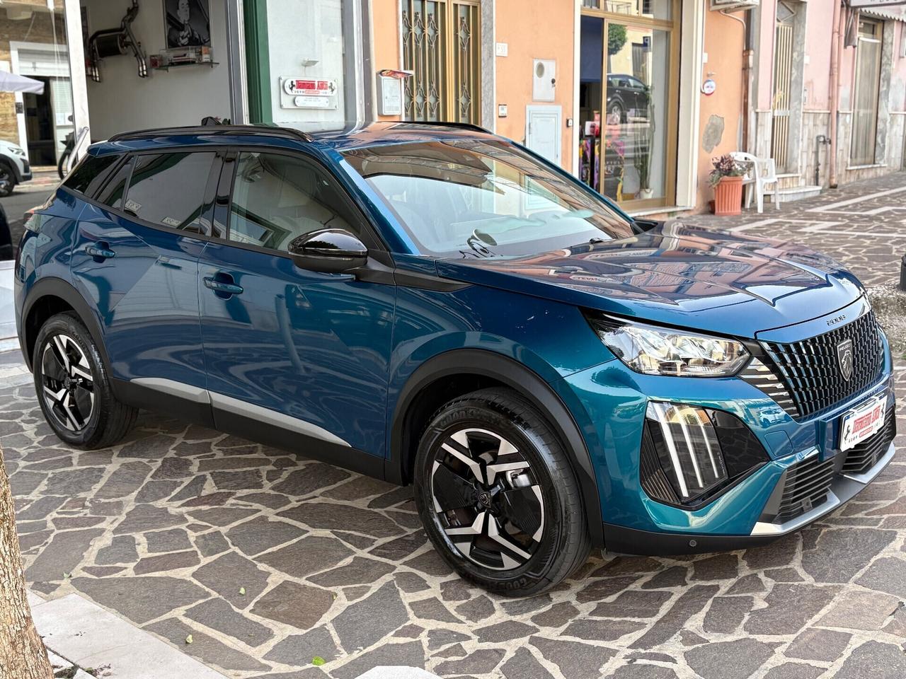 Peugeot 2008 EAT8 Allure FULL/LED PARI AL NUOVO
