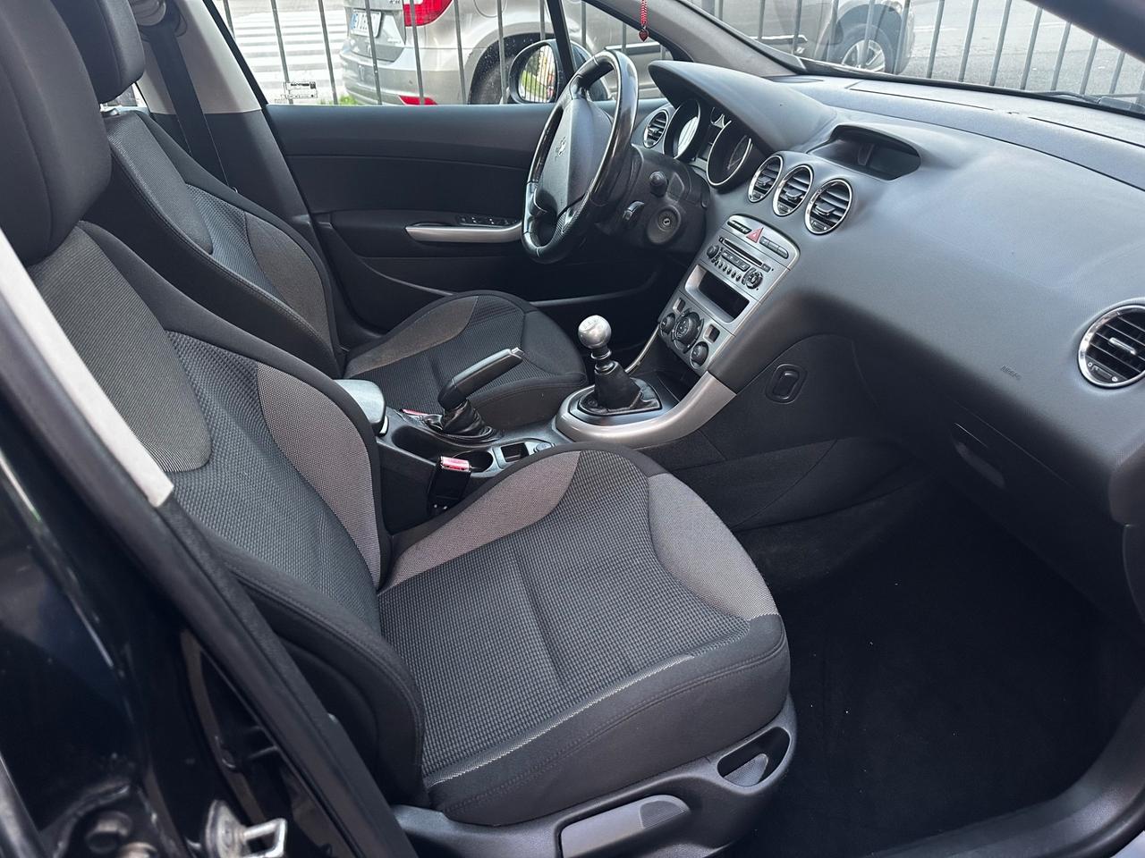 Peugeot 308 1.6 8V HDi 112CV 5p. Premium