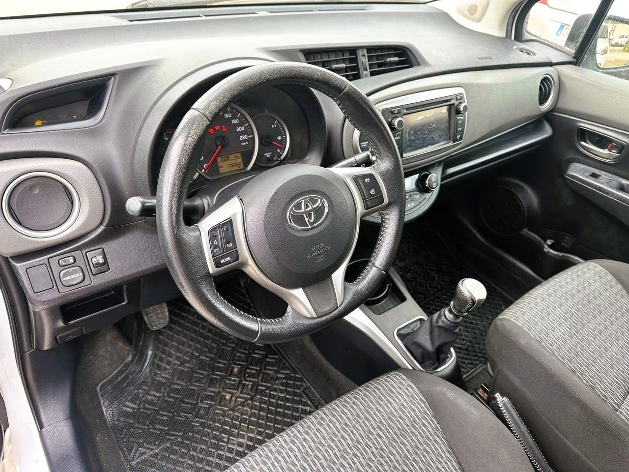 Toyota Yaris 1.4 D-4D 5 porte Lounge