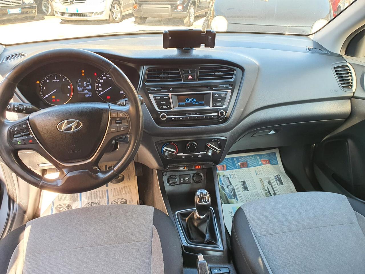Hyundai i20 1.1 CRDi 12V /"73.000km!!!"