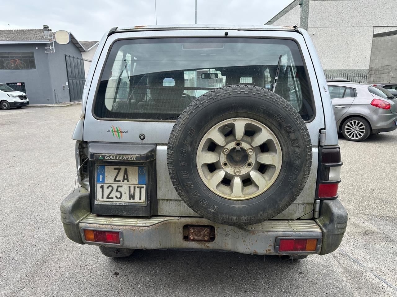 Mitsubishi Pajero 2.5 TDI 3p NON PARTE