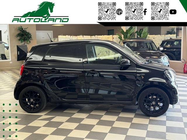 SMART ForFour 70 1.0 twinamic SuperPassionTotalBlackNeopatentati