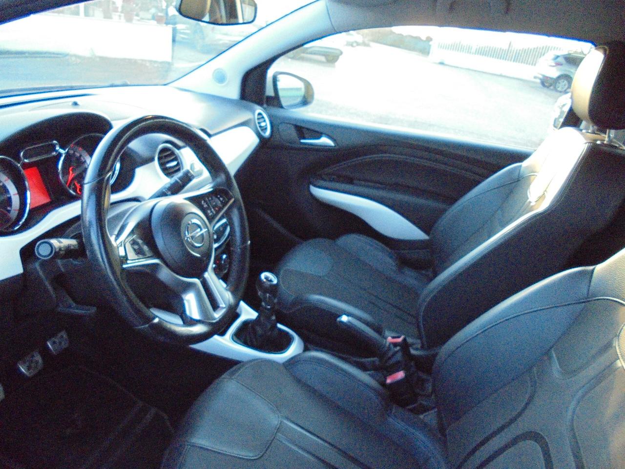 Opel Adam 1.4 87 CV tec GPL