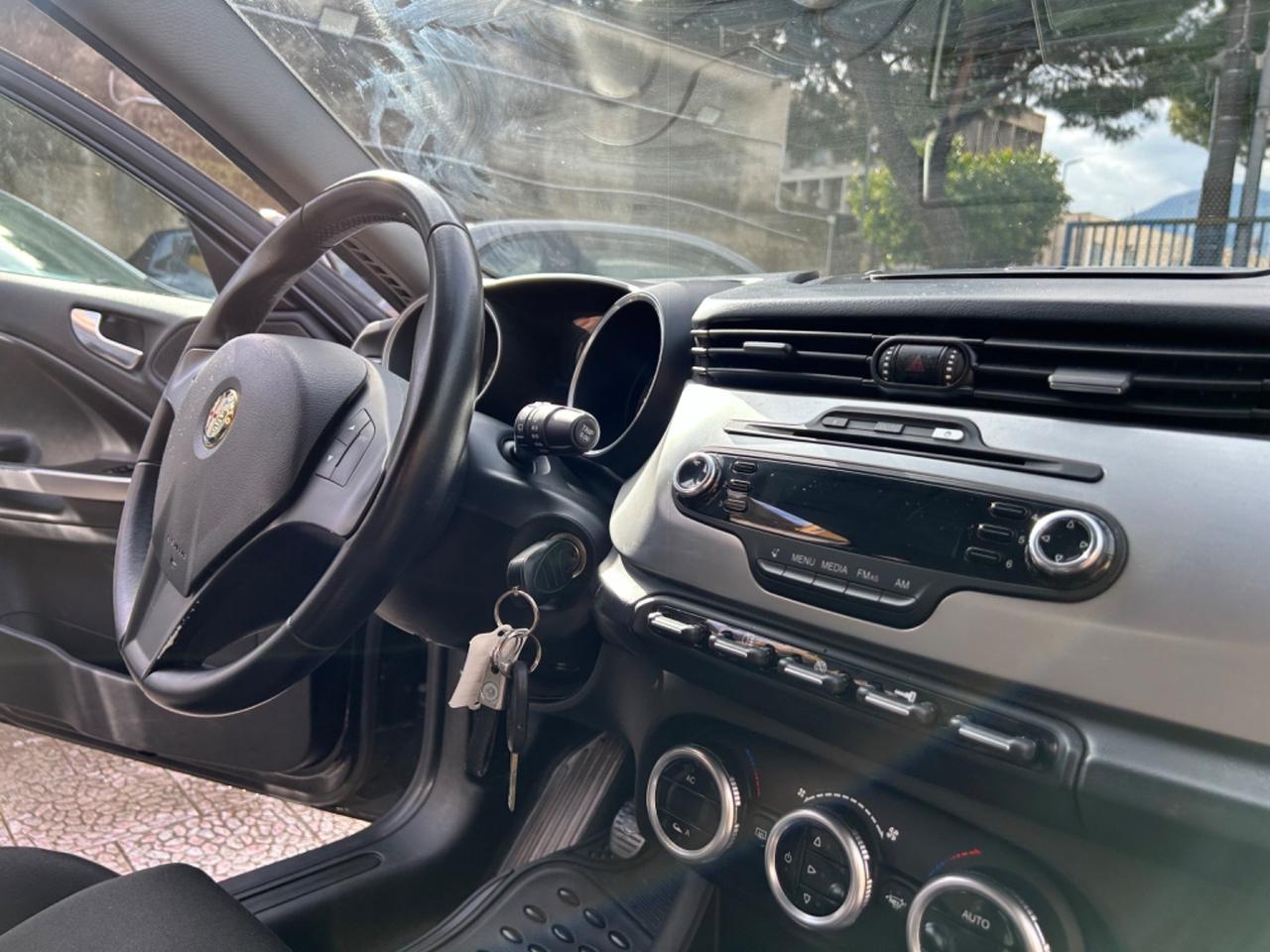 Alfa Romeo Giulietta 1.6 JTDm-2 105 CV Distinctive