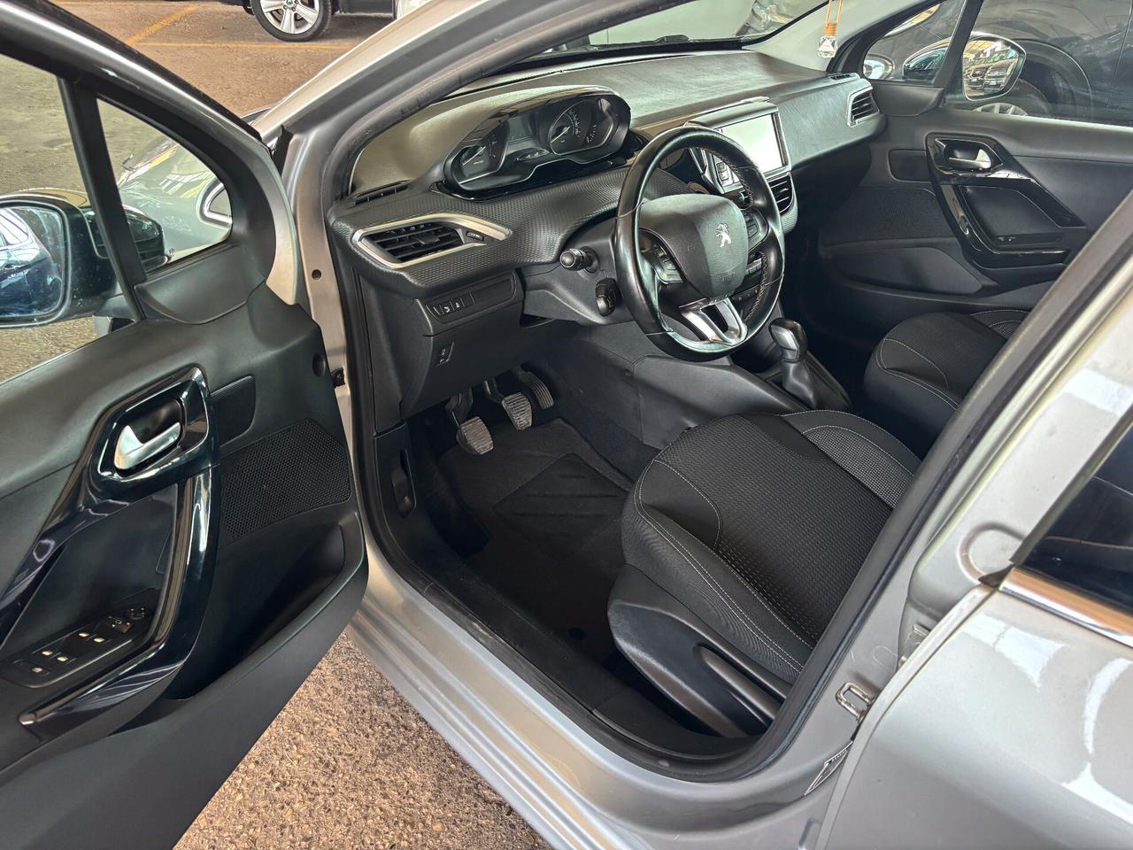 Peugeot 208 1.2 BENZINA 60KW 82CV 5 porte Allure