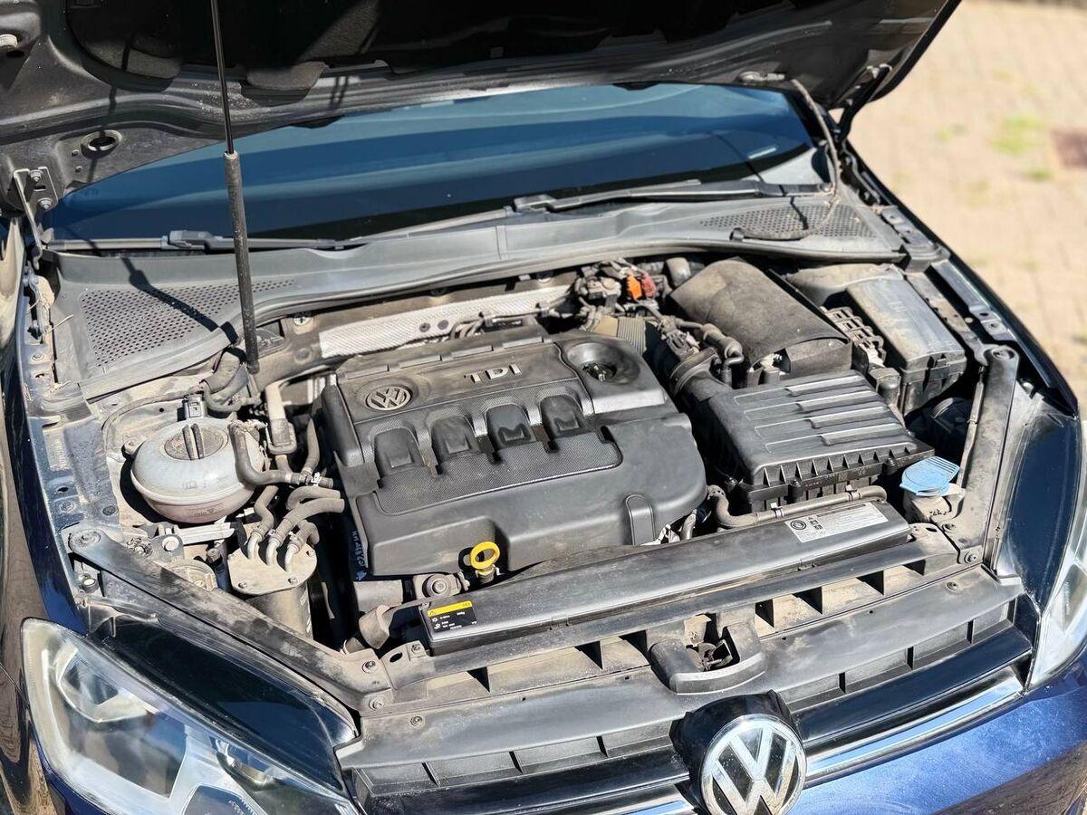 Volkswagen Golf 1.6 tdi Comfortline 5p