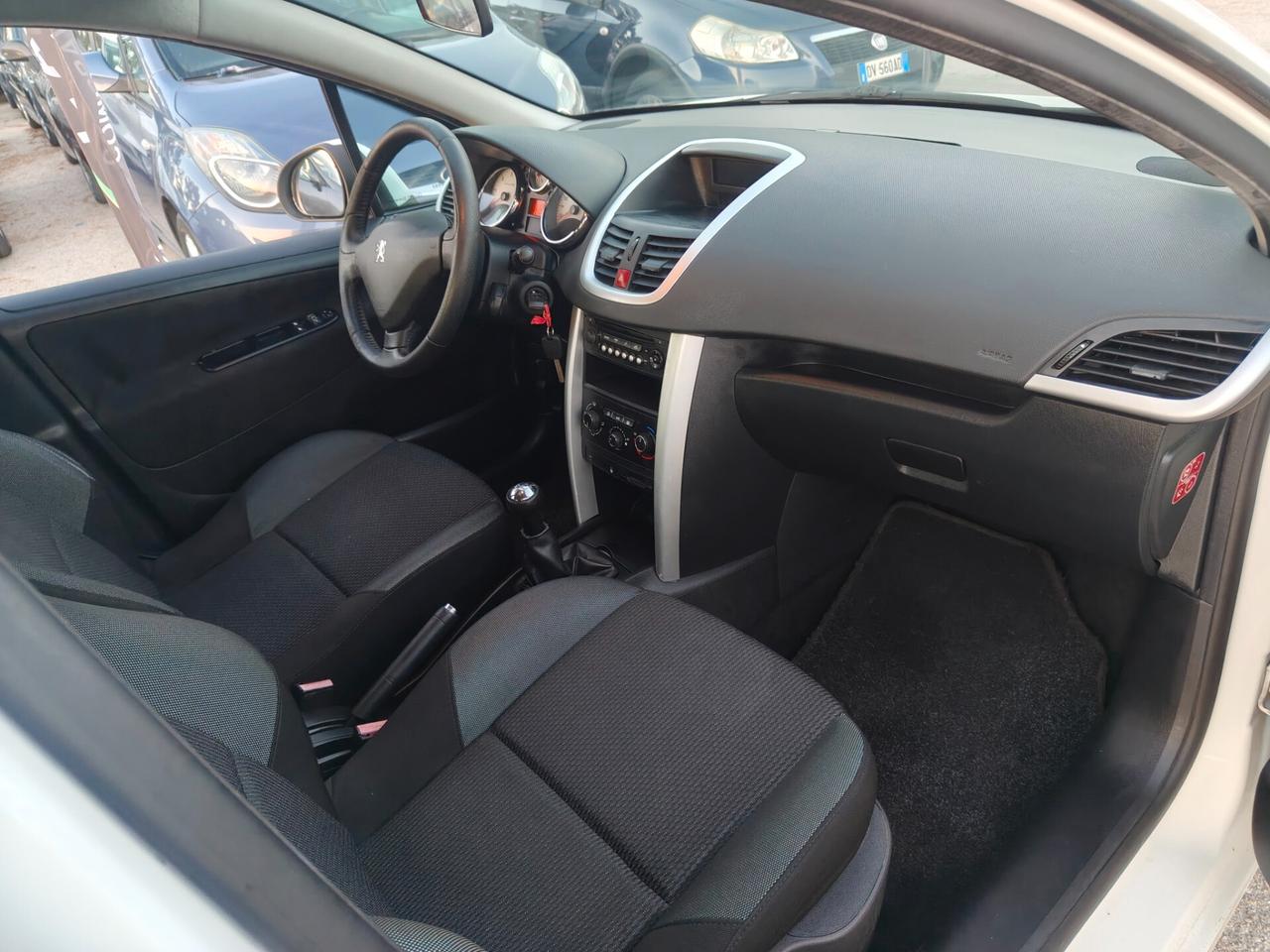 Peugeot 207 1.4 HDi 70CV 5p. Sweet Years