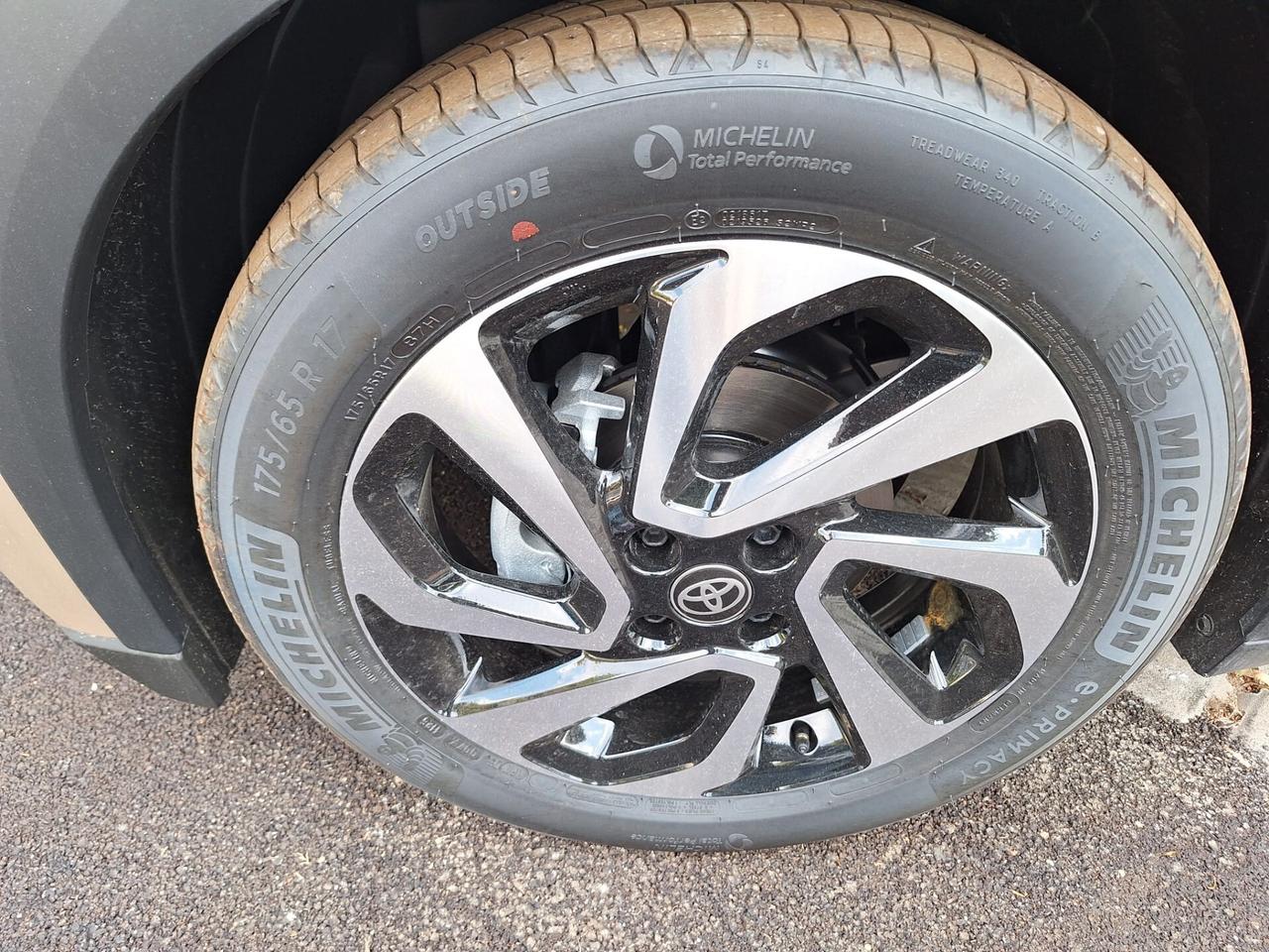 Toyota Aygo X 1.0 VVT-i 72 CV 5 porte Trend