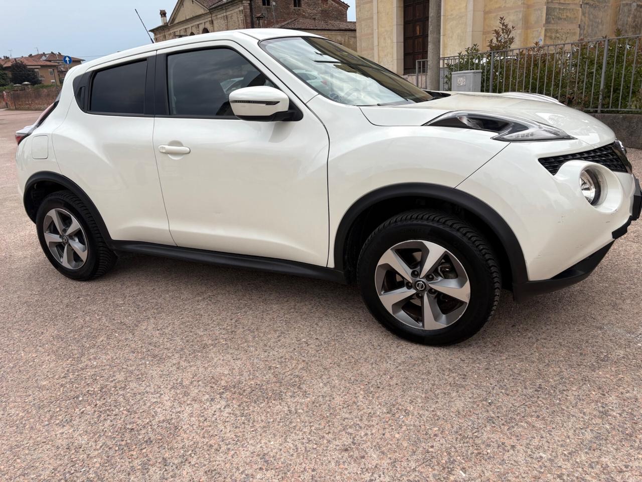Nissan Juke 1.6 benzina GPL anno 2019 km 73000