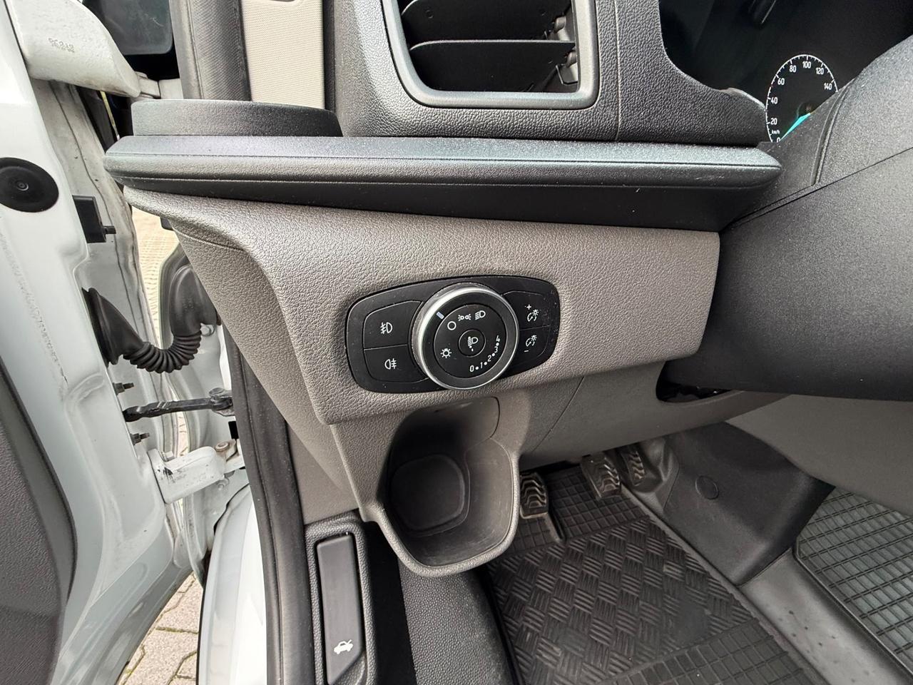 Ford Transit Custom 9 posti doppio clima
