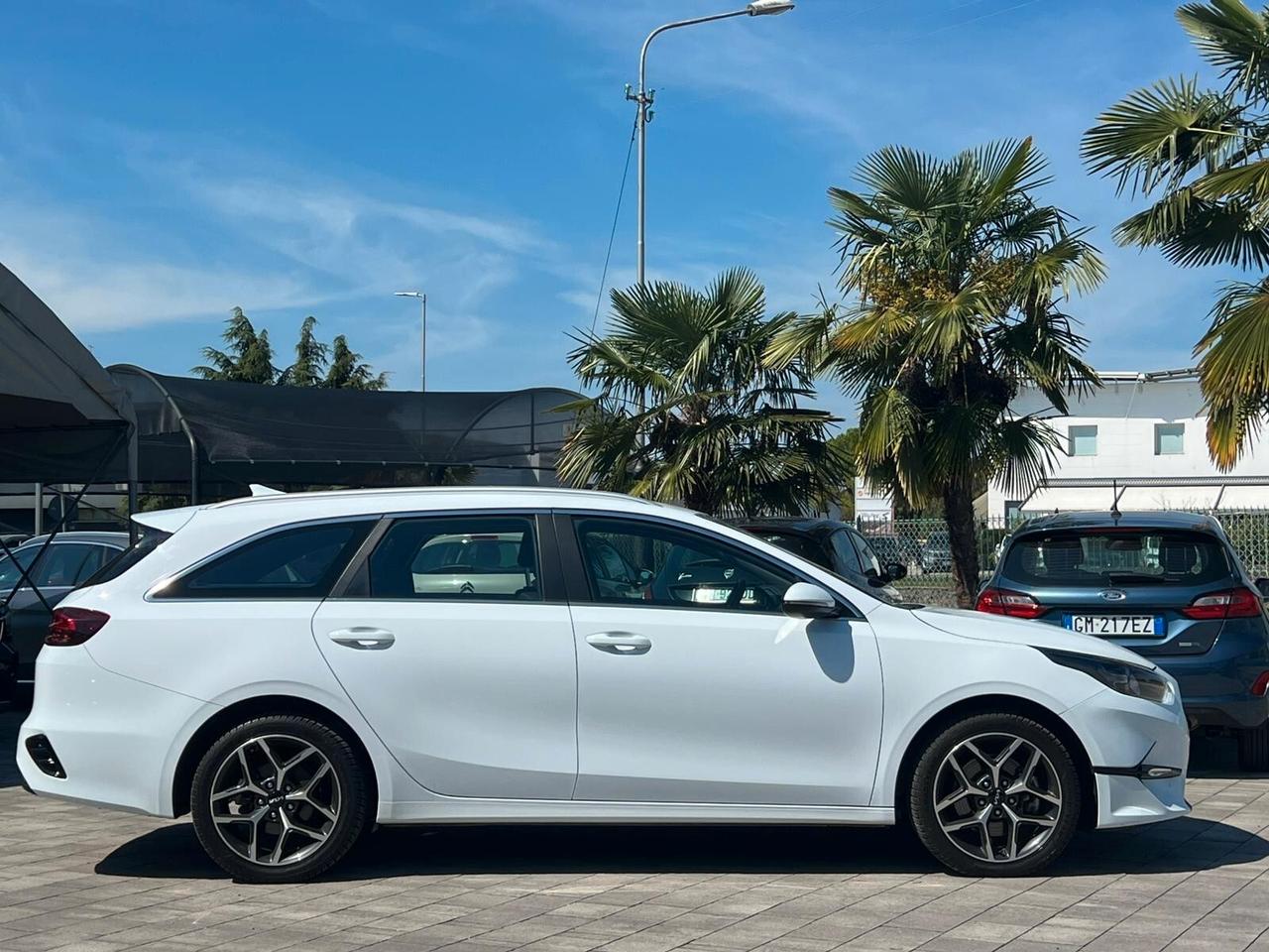 Kia Ceed Sportswagon 1.6 CRDi 136 CV MHEV iMT SW Business Class
