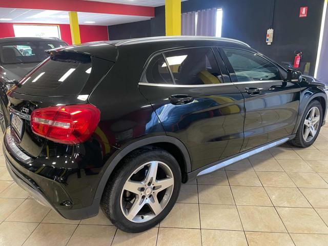 MERCEDES-BENZ GLA 200 CDI Premium*AUTOMATICA/NAVI/LED*