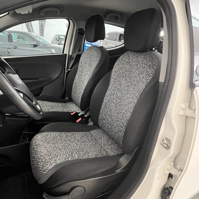LANCIA Ypsilon 1.0 FireFly 5 porte S&S Hybrid Ecochic Silver