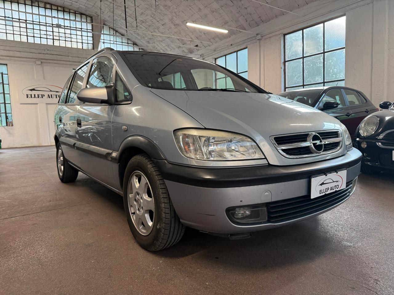 Opel Zafira 2.2 - 7 posti