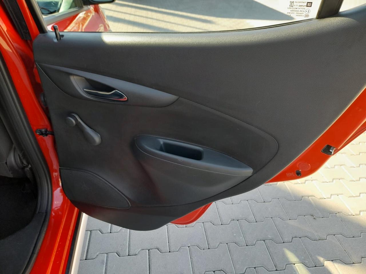 Opel Karl Rocks 1.0 73 CV
