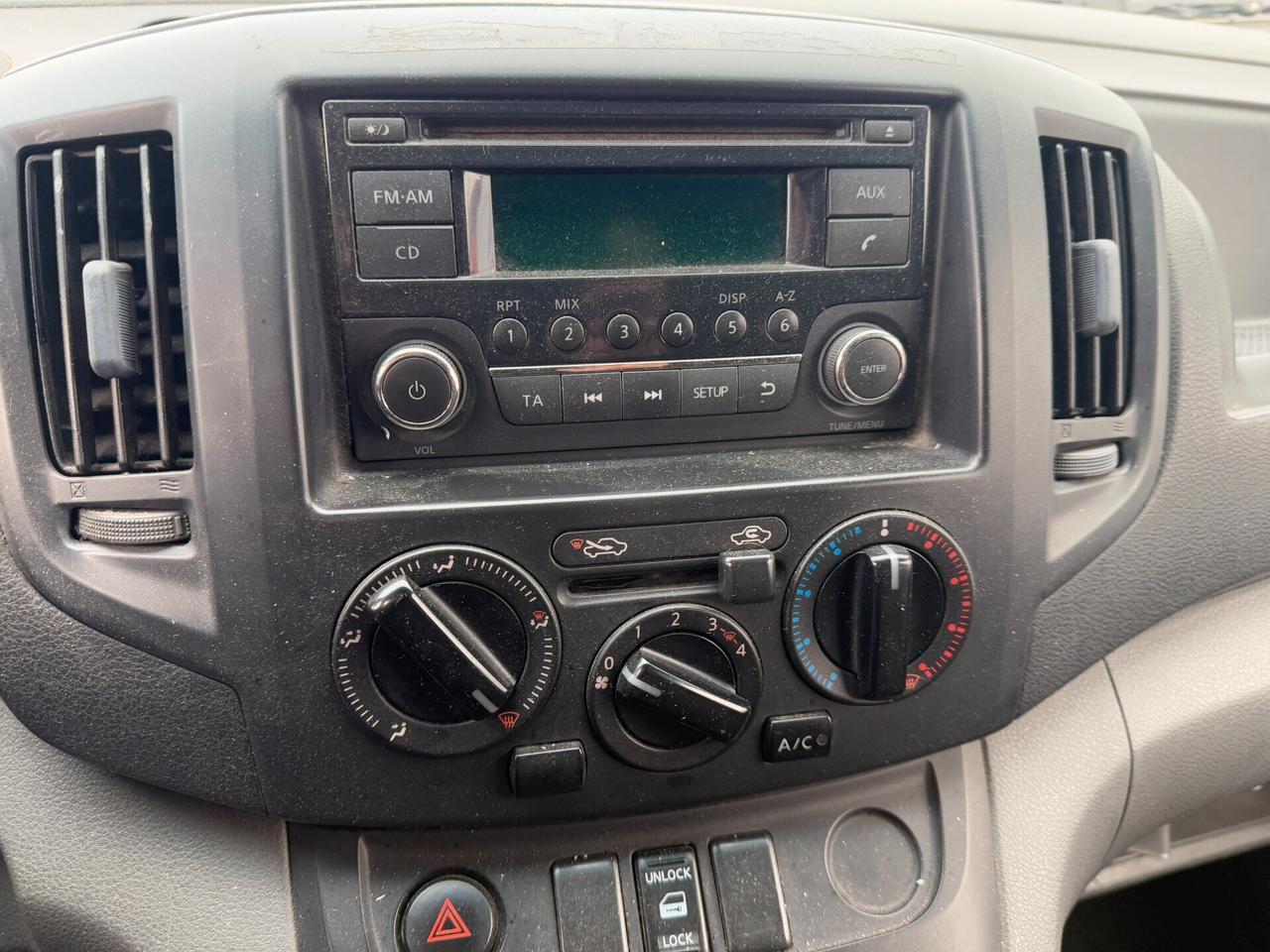 Nissan NV200 2.0 DCI/190000 KM/L1H1/2012