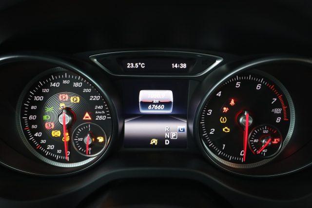 MERCEDES-BENZ CLA sse GLA GLA 180 Sport