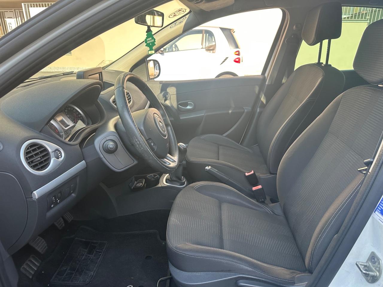 Renault Clio 1.2 16V 5 porte Luxe - euro 5 - solo 59000 km