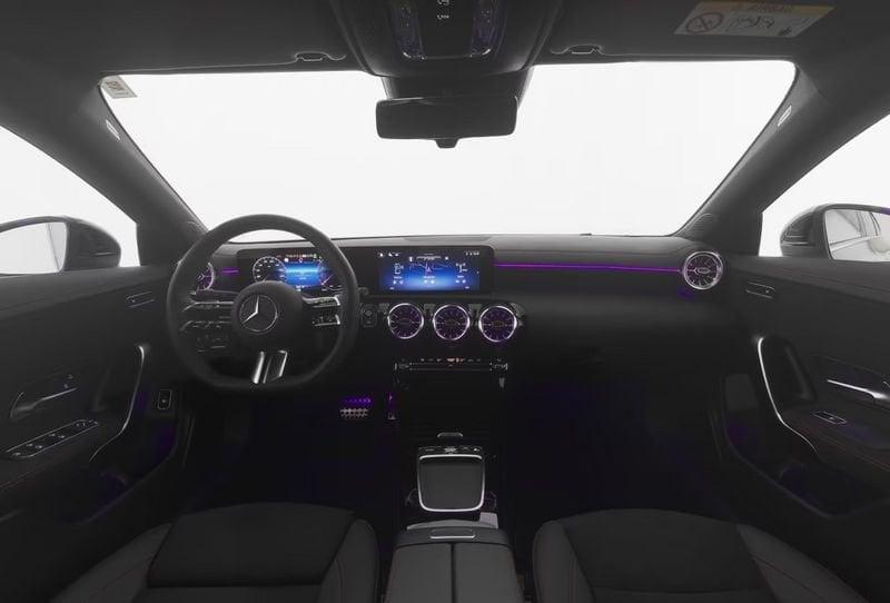 Mercedes-Benz CLA CLA 180 AMG Line Advanced Plus 18" Camera LED